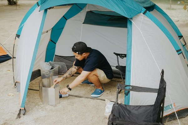 Comment les plateformes de réservation en ligne transforment-elles le marché du voyage ?